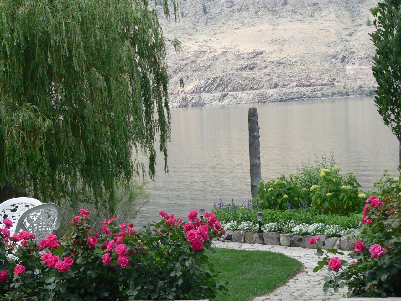 Lakeside Country Inn Savona Exterior photo